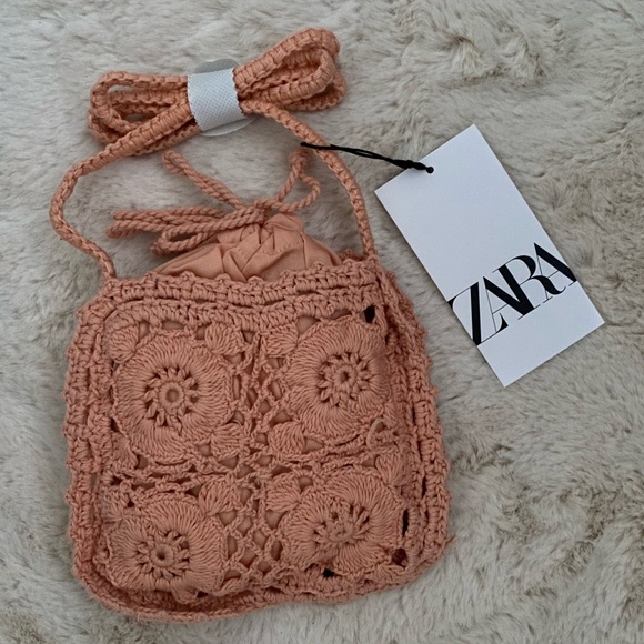 Zara Handbags - Zara Small Crochet Purse